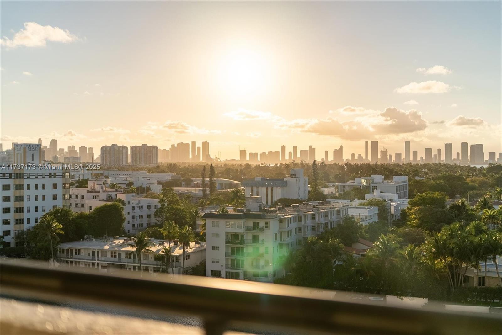 2555 Collins Ave # 1106