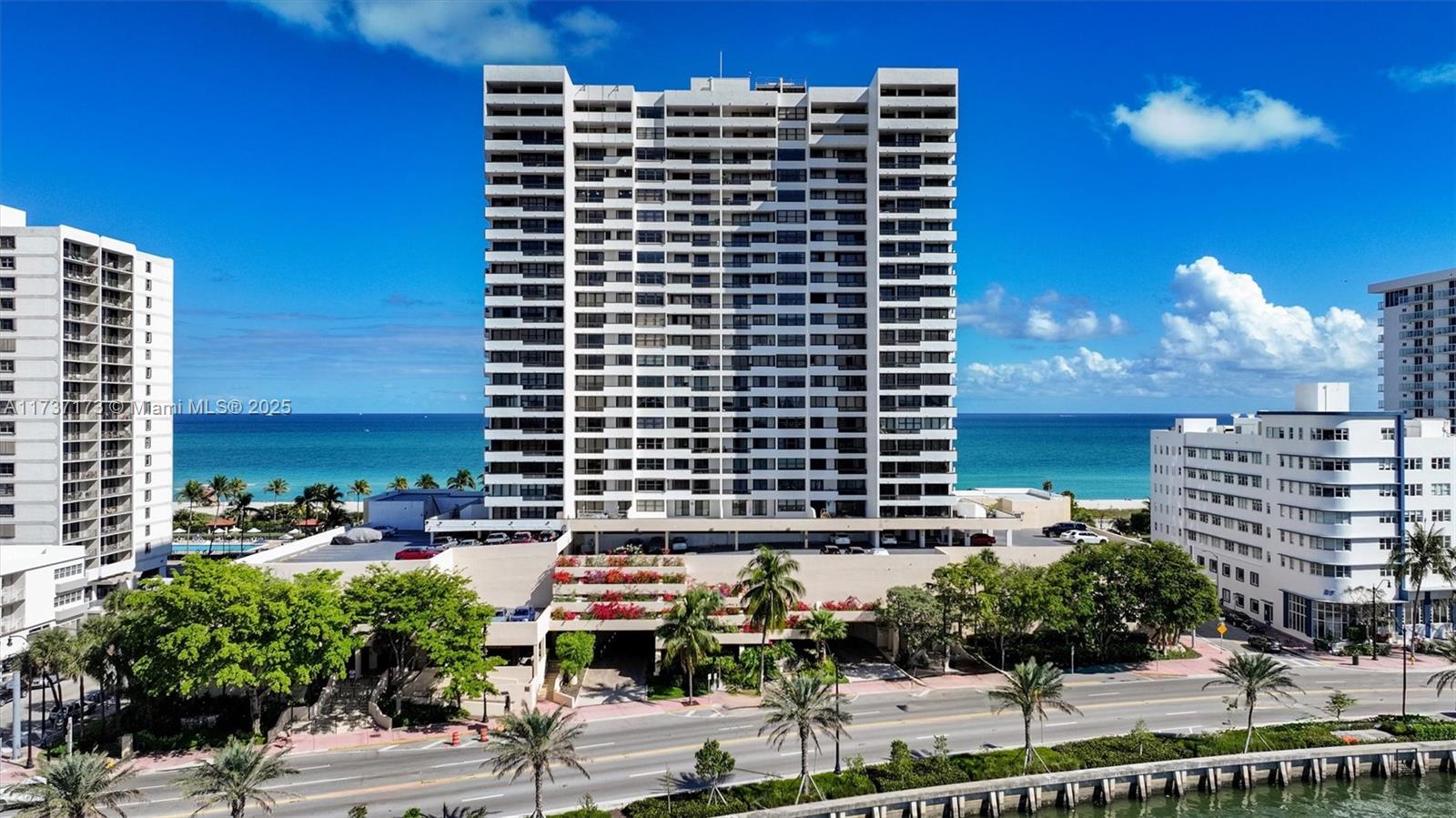 2555 Collins Ave # 1106