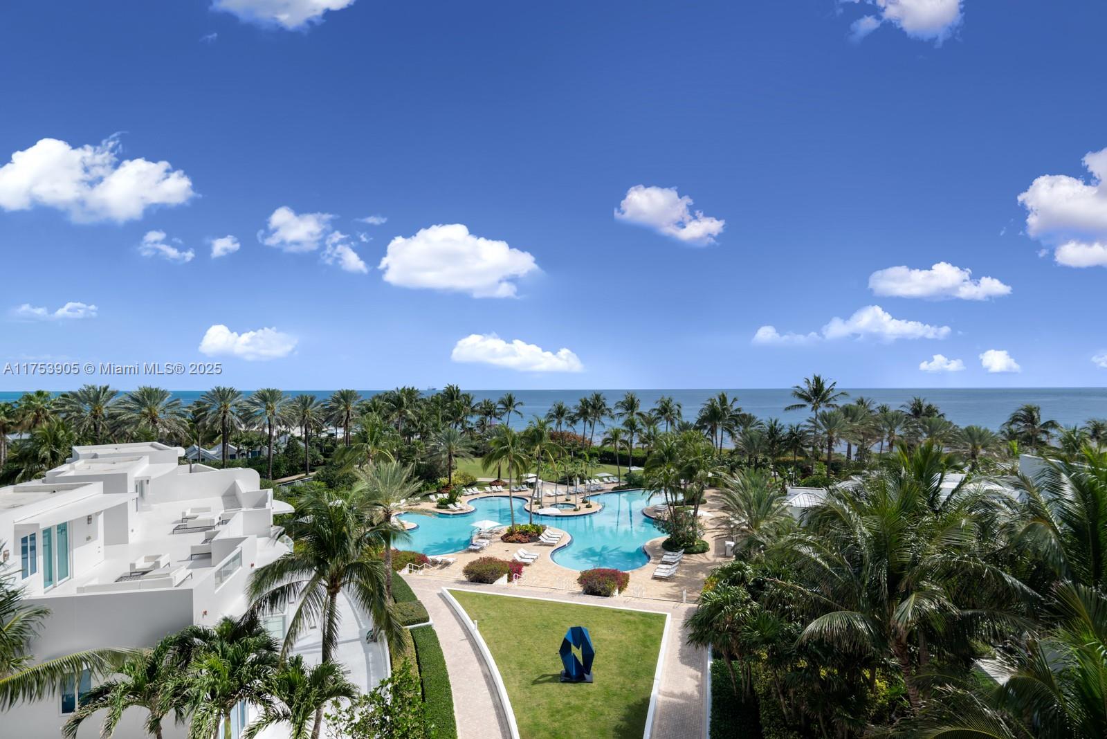 100 S Pointe Dr # 606