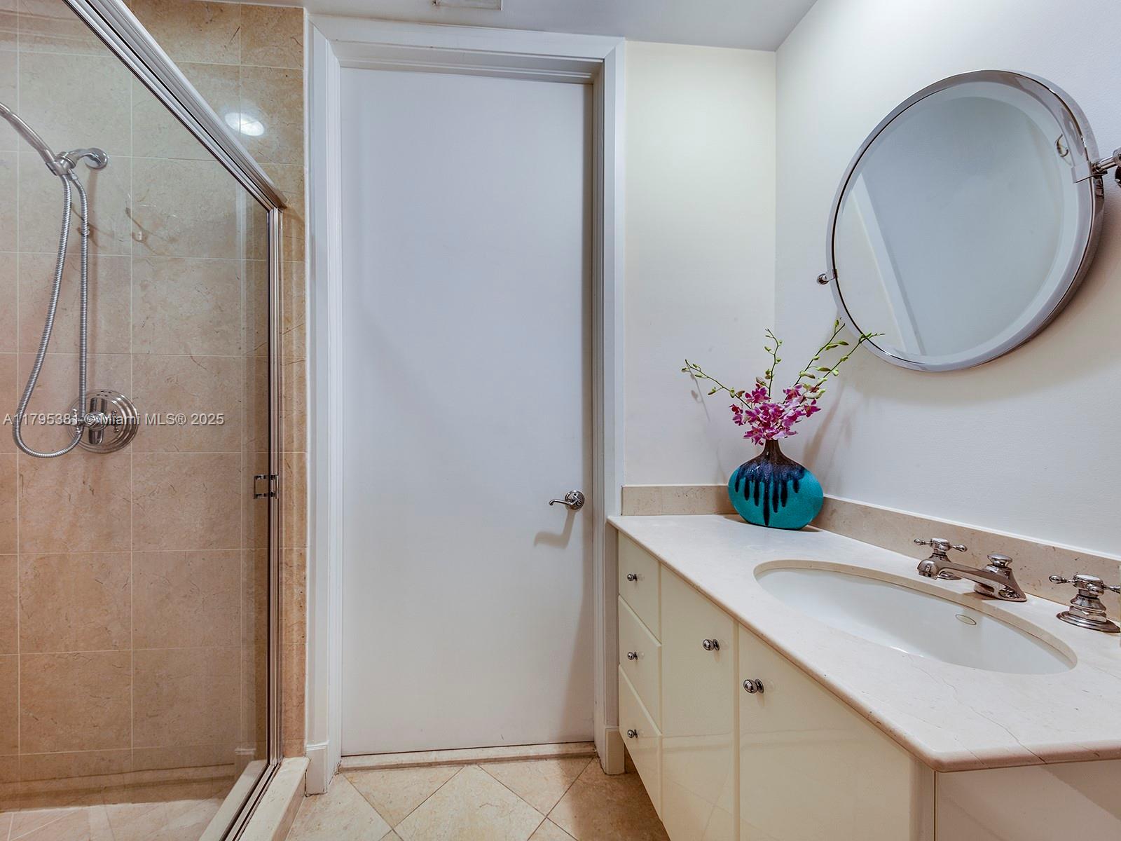 100 S Pointe Dr # 2601