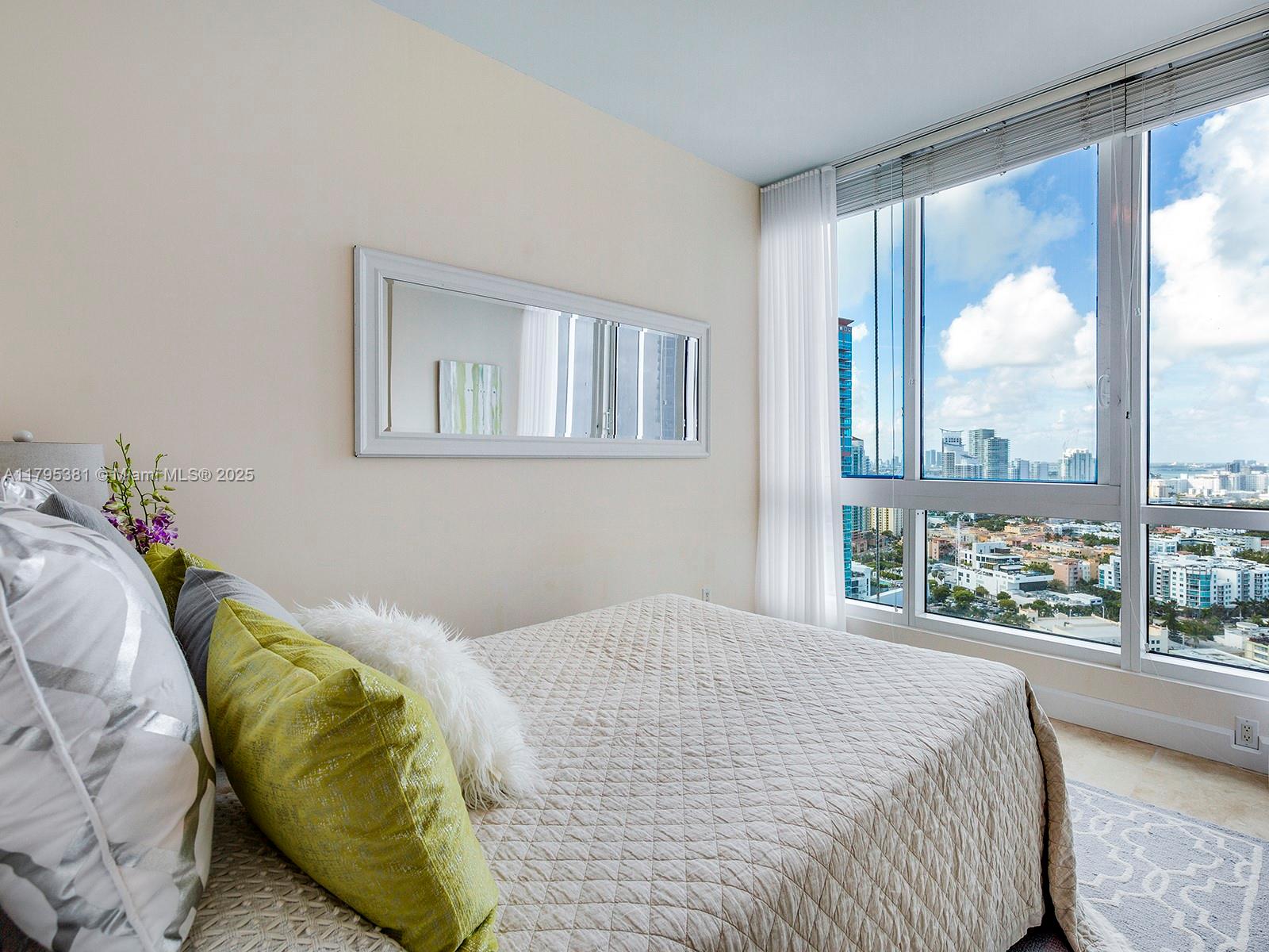 100 S Pointe Dr # 2601