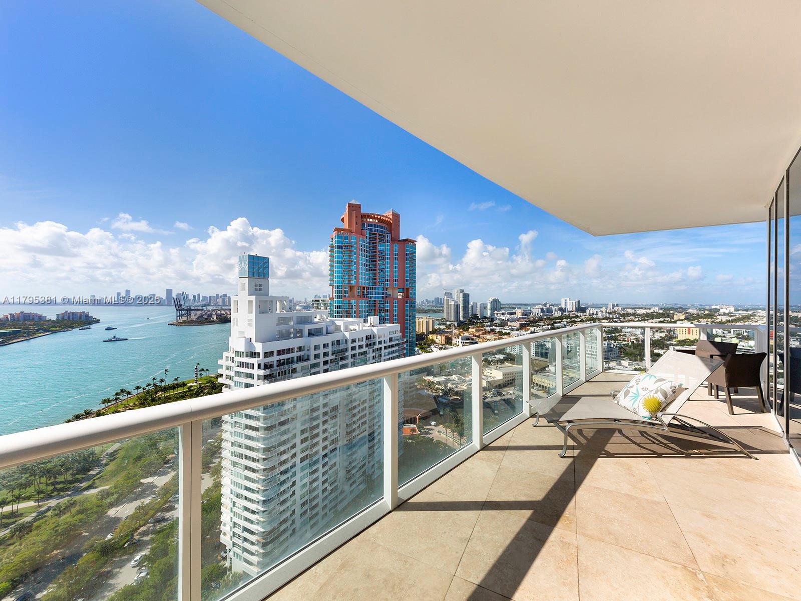 100 S Pointe Dr # 2601