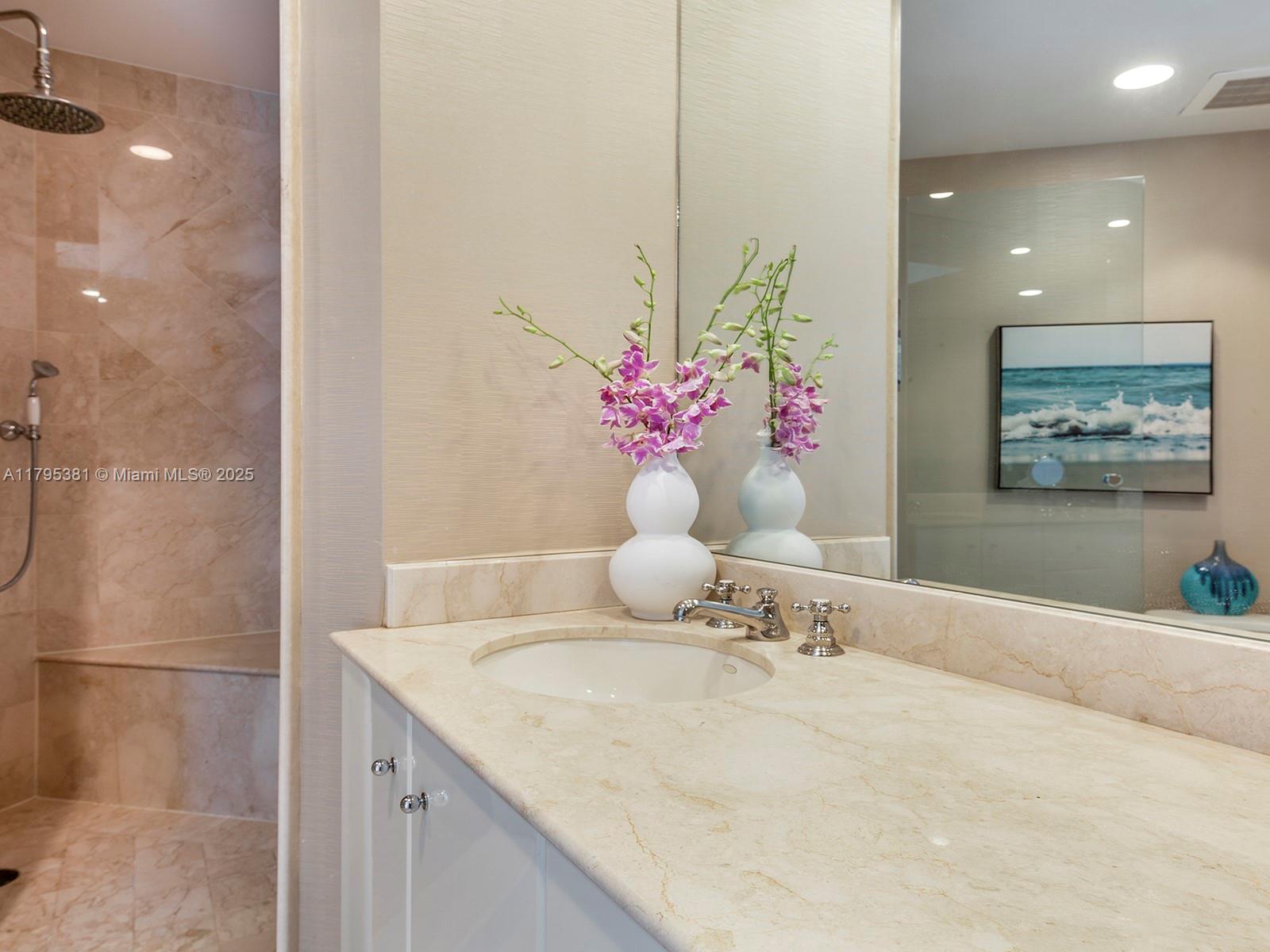 100 S Pointe Dr # 2601