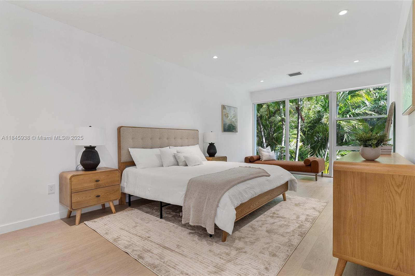 1930 SW 25th St, Miami