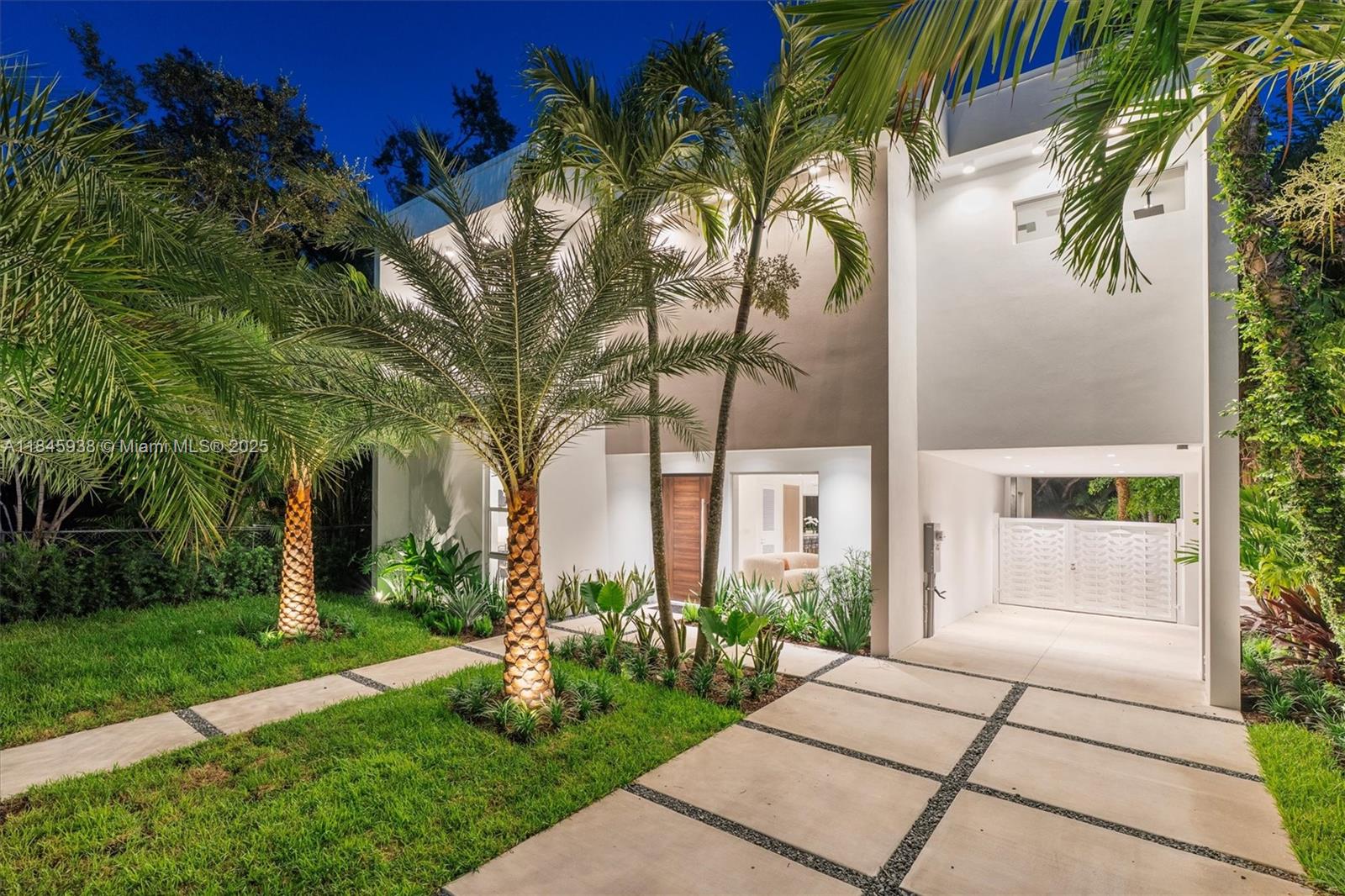 1930 SW 25th St, Miami