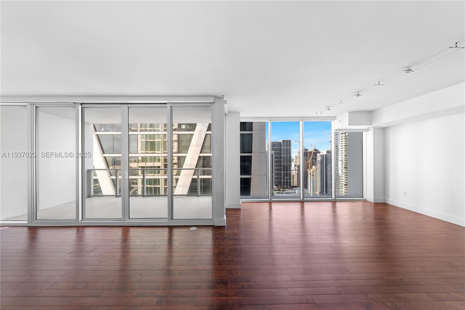 1040 Biscayne Blvd # 4108