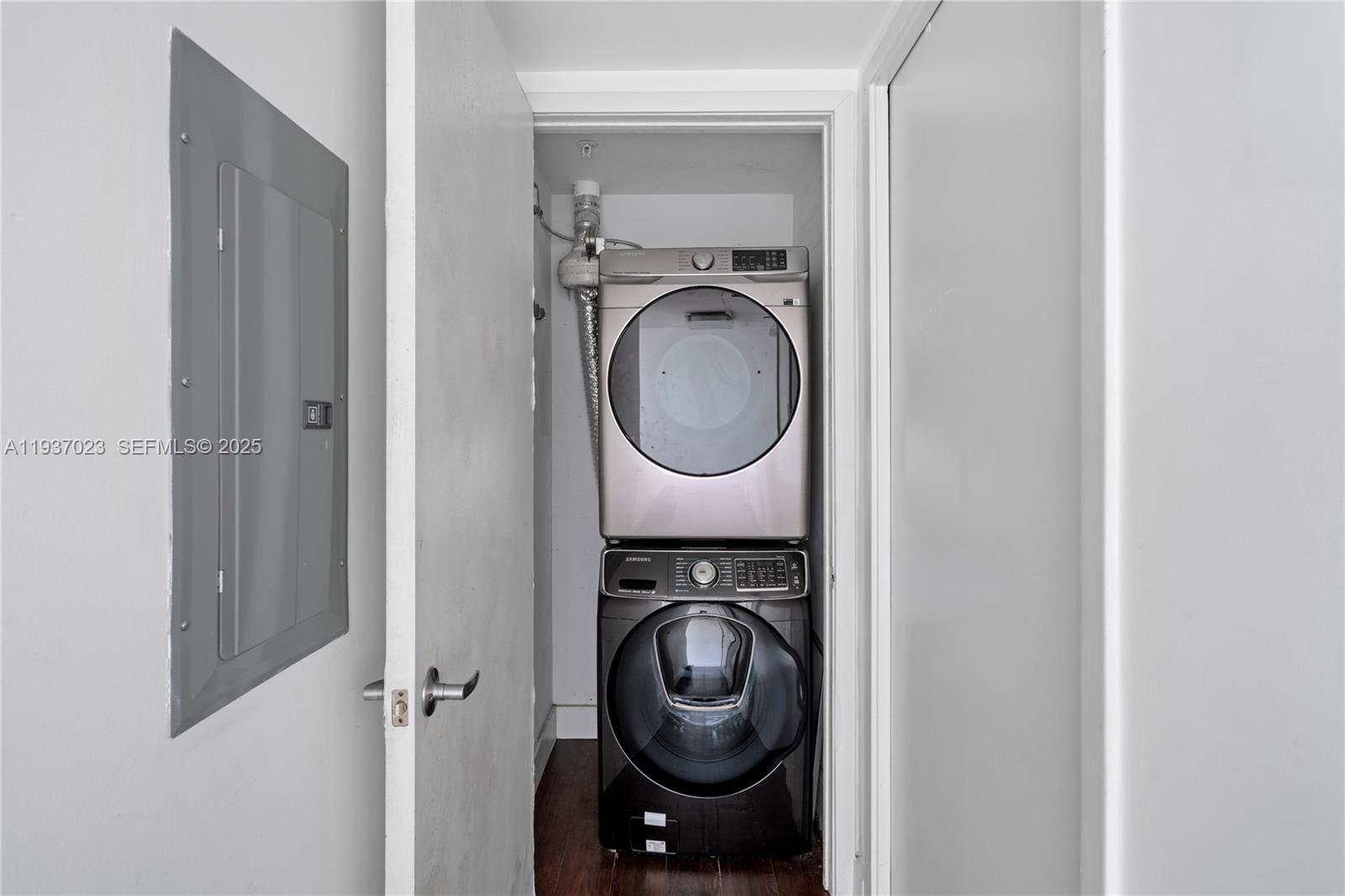 1040 Biscayne Blvd # 4108