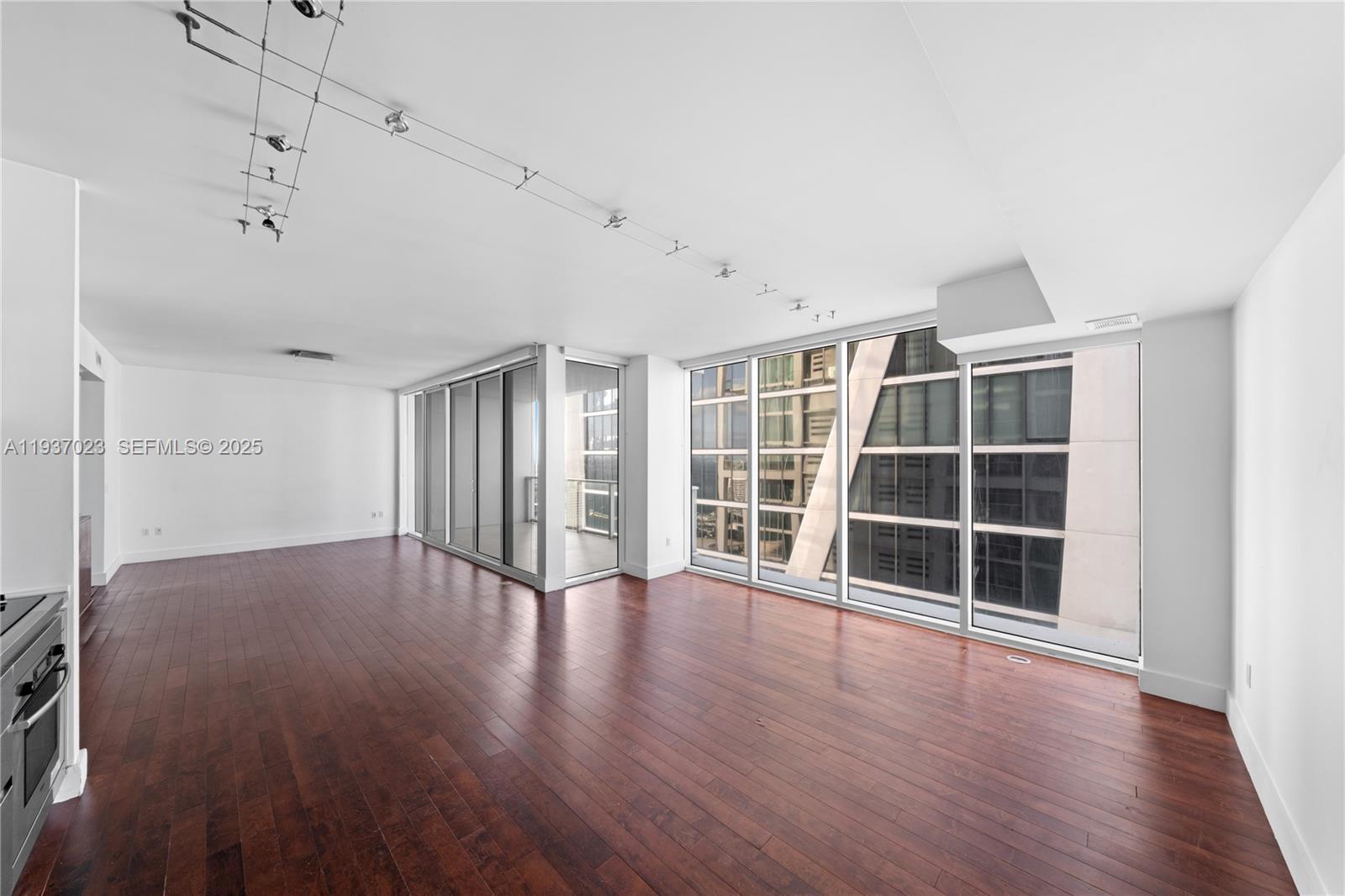 1040 Biscayne Blvd # 4108