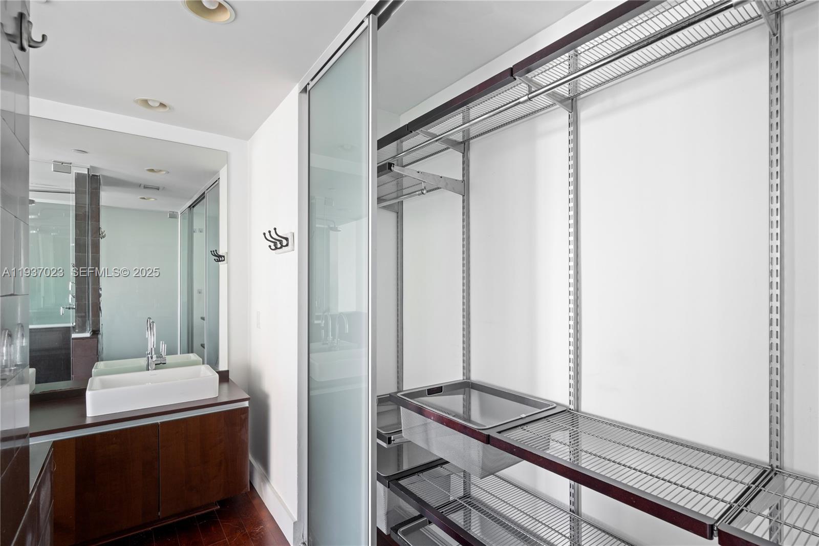 1040 Biscayne Blvd # 4108