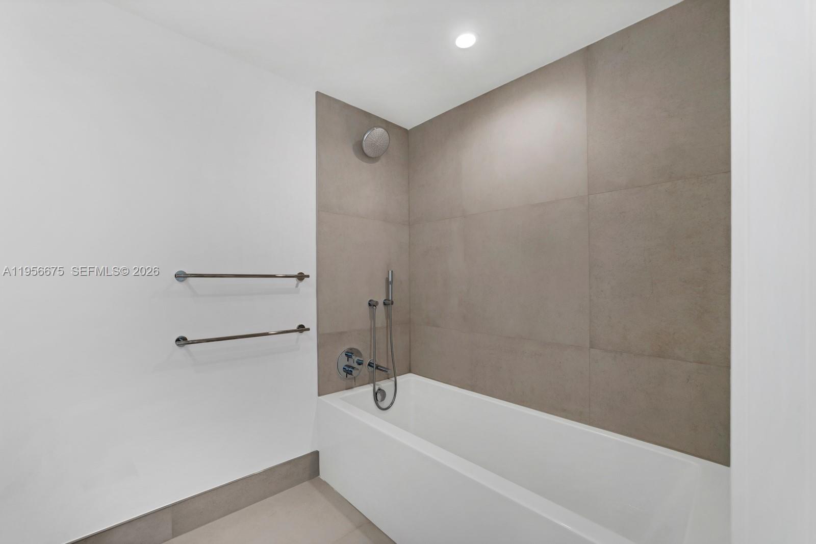 9221 E Bay Harbor Drive # 412