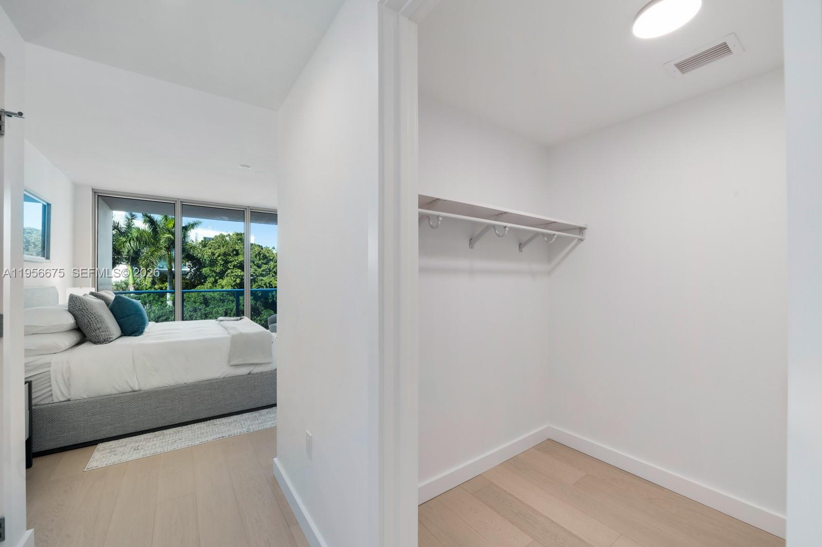 9221 E Bay Harbor Drive # 412