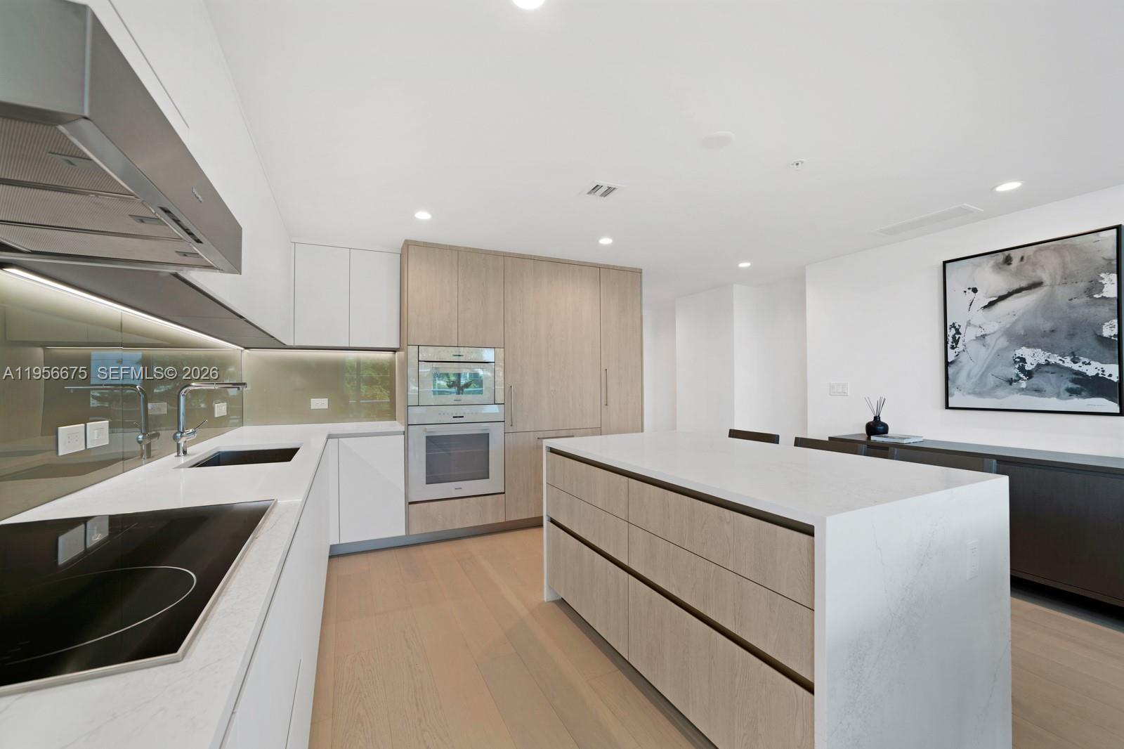 9221 E Bay Harbor Drive # 412