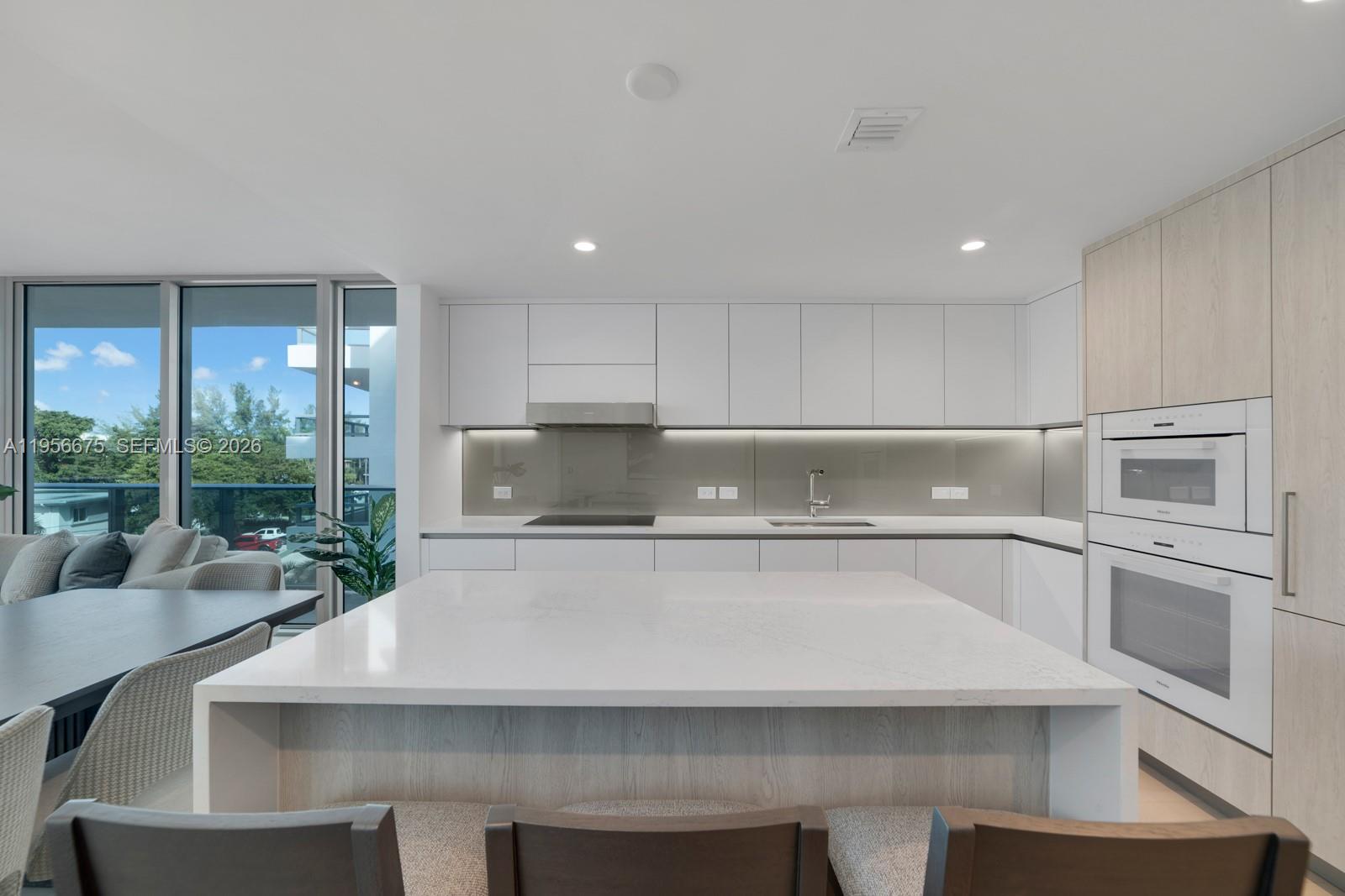 9221 E Bay Harbor Drive # 412