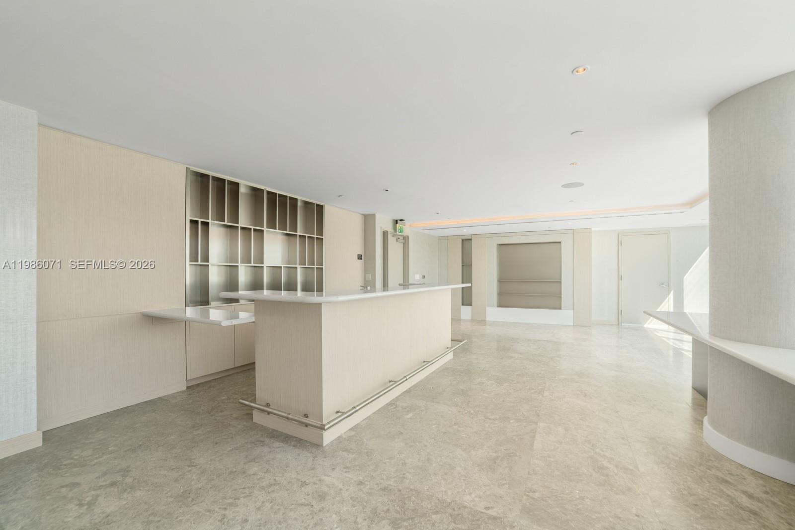 9221 E Bay Harbor Drive # 610