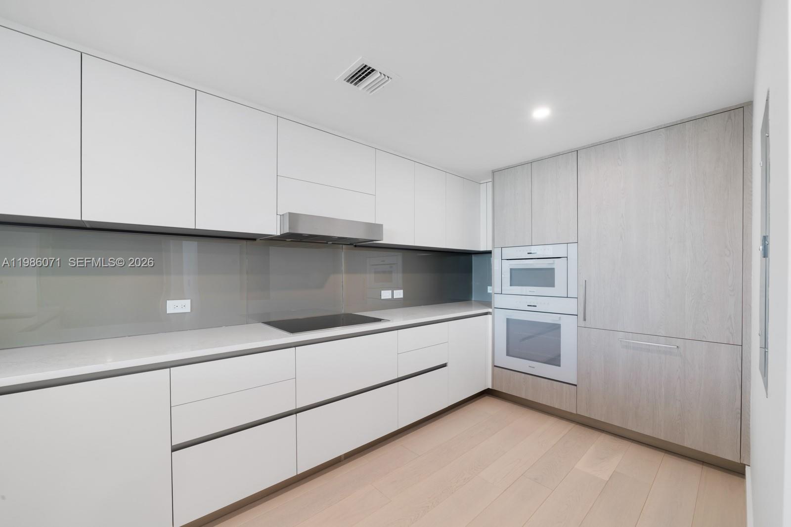 9221 E Bay Harbor Drive # 610