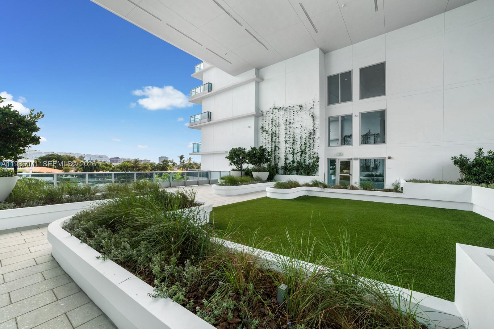 9221 E Bay Harbor Drive # 610