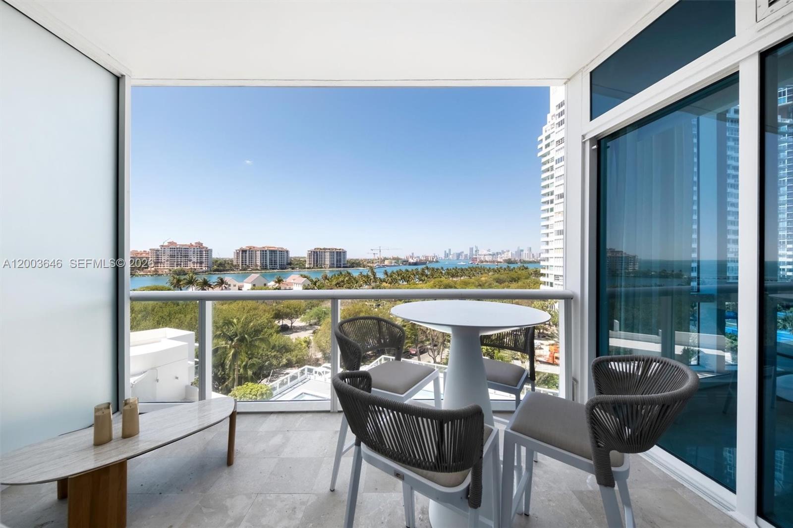 100 S Pointe Dr # 702