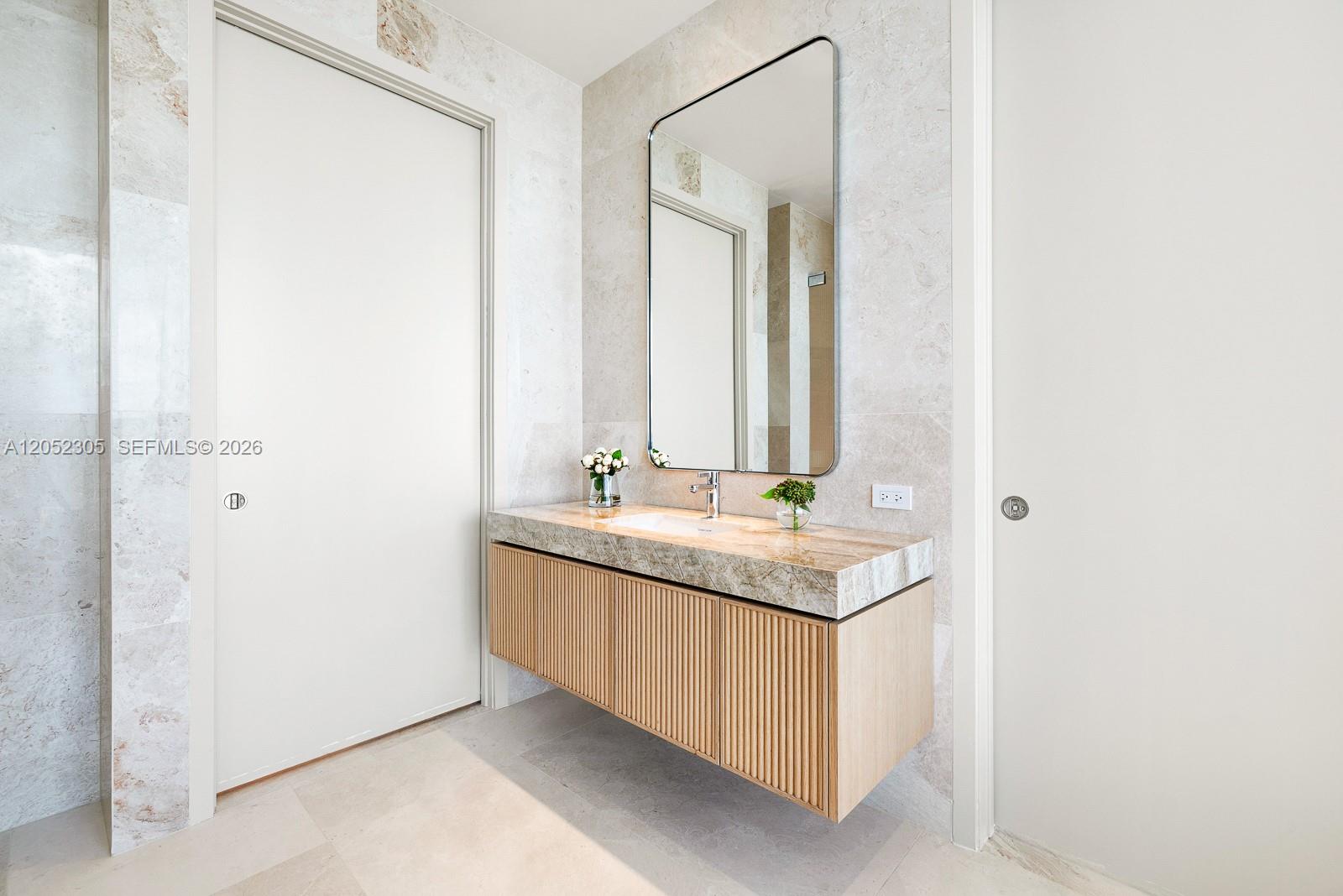 500 Alton Unit: PH4701
