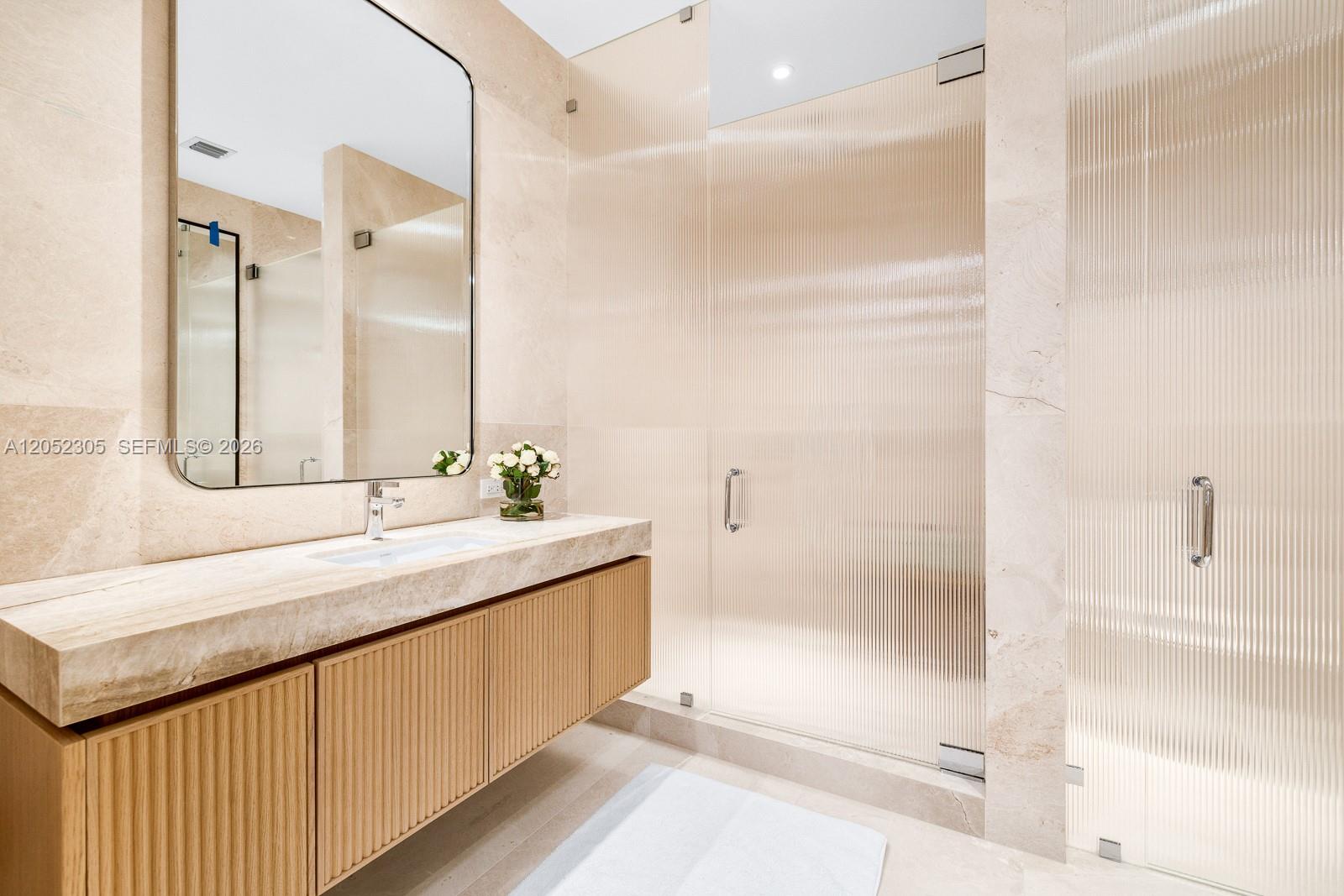 500 Alton Unit: PH4701