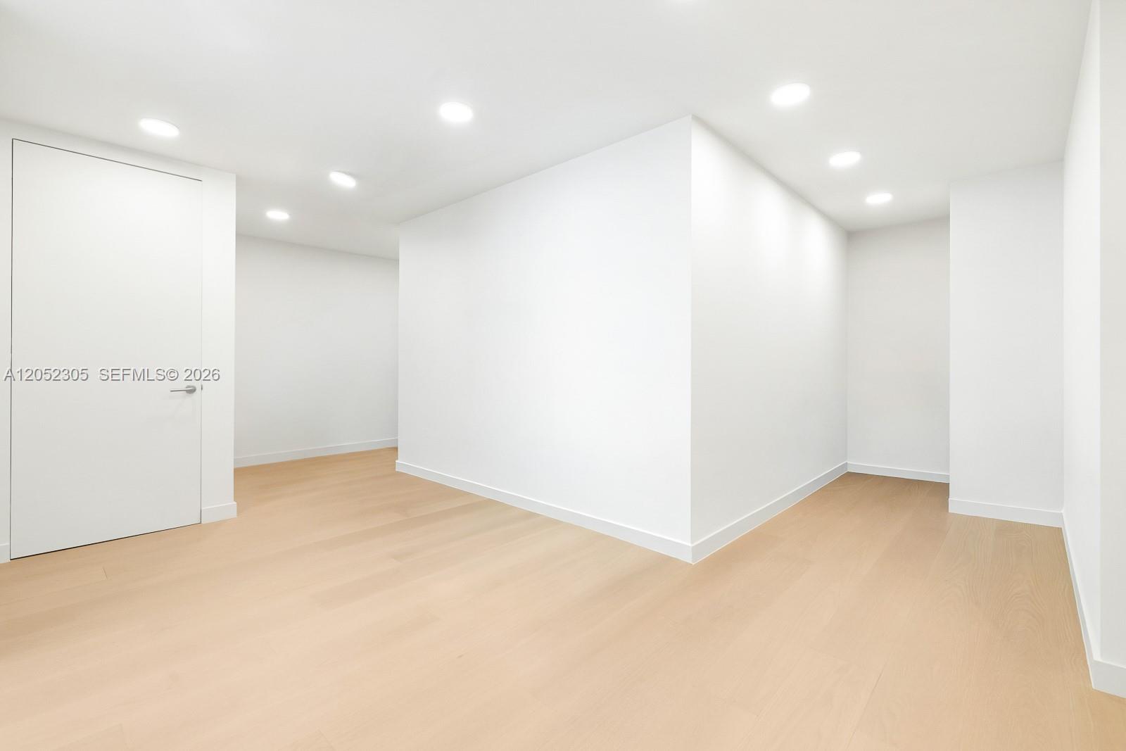 500 Alton Unit: PH4701