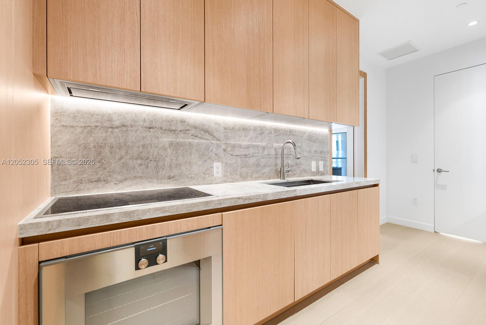 500 Alton Unit: PH4701