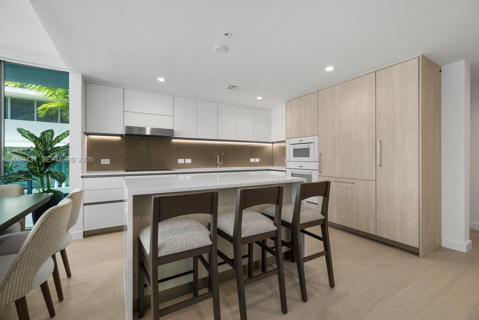 9221 E Bay Harbor Drive # 212