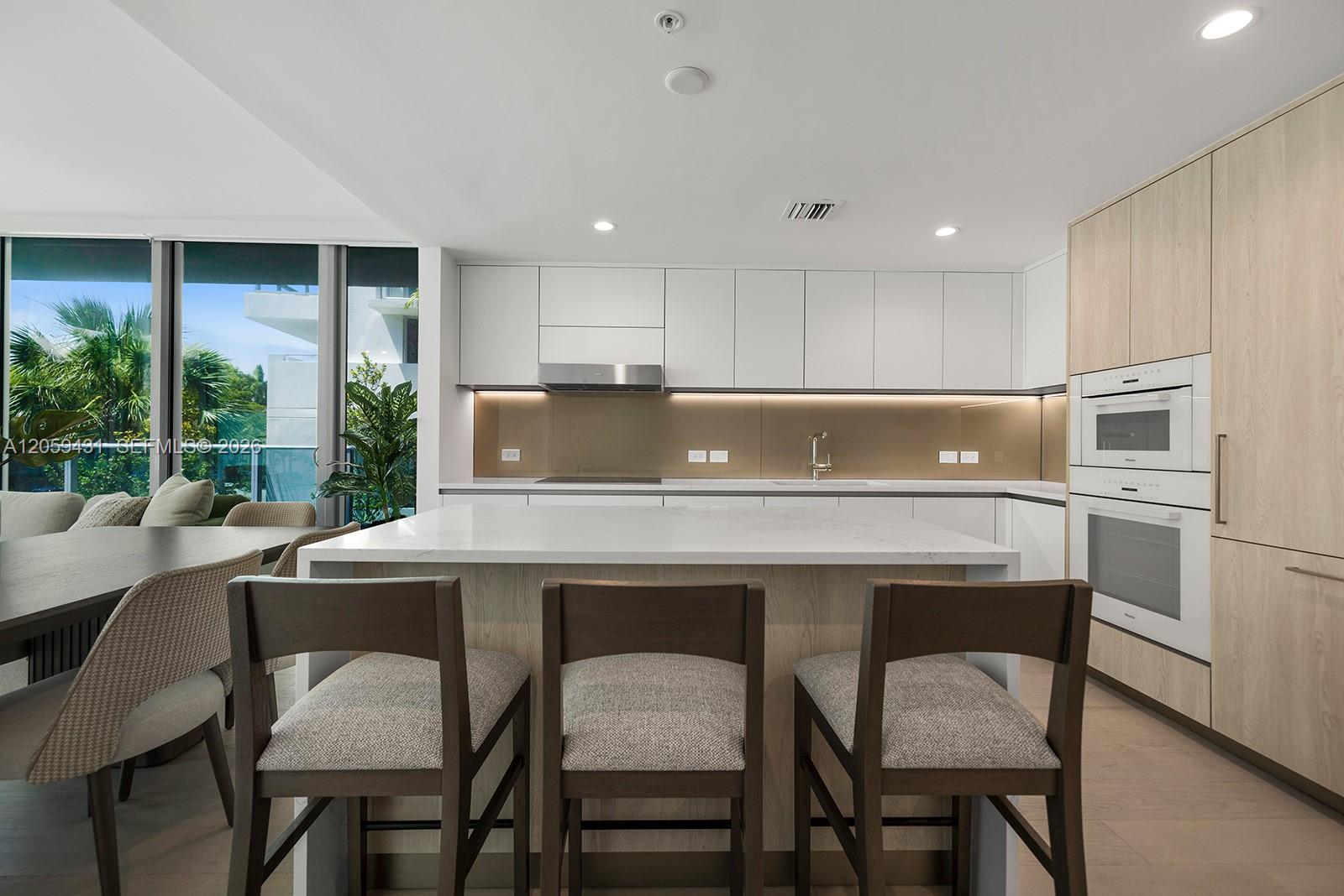 9221 E Bay Harbor Drive # 212