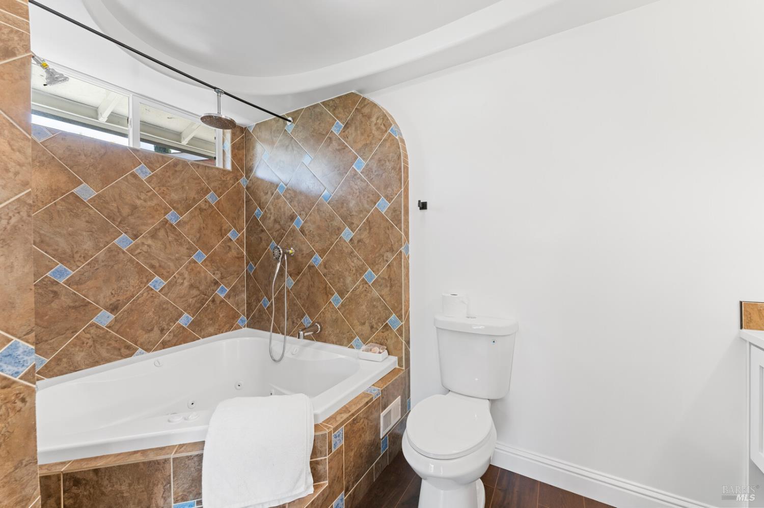 1649 California Drive