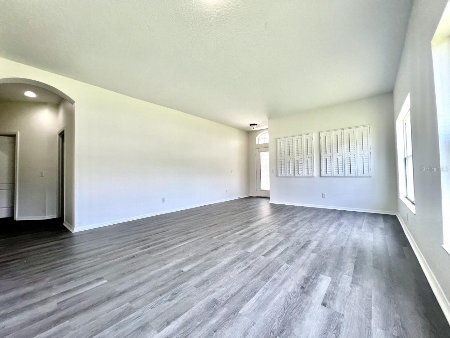 2844 BANYAN HILL LN