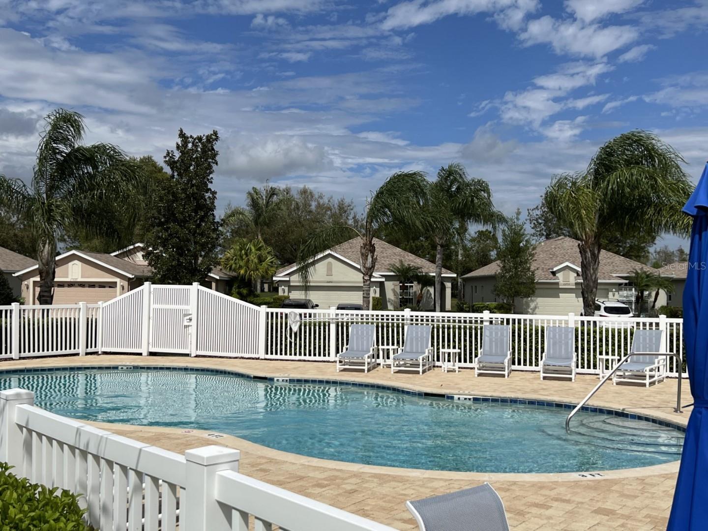 2844 BANYAN HILL LN