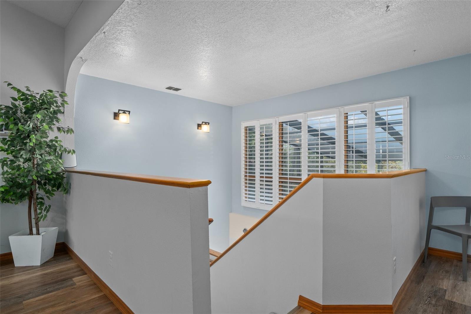 2015 BELMAR AVE