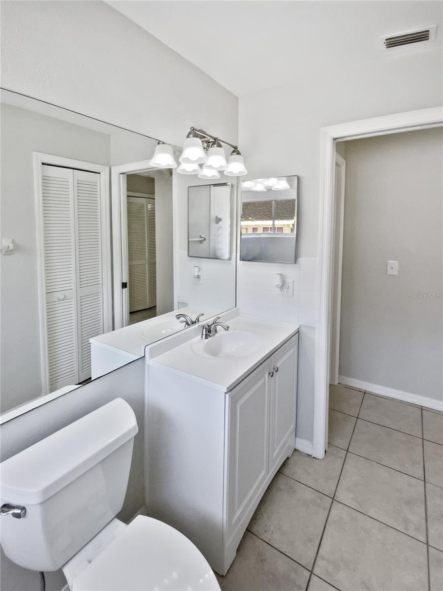8080 SPANISH OAK DR