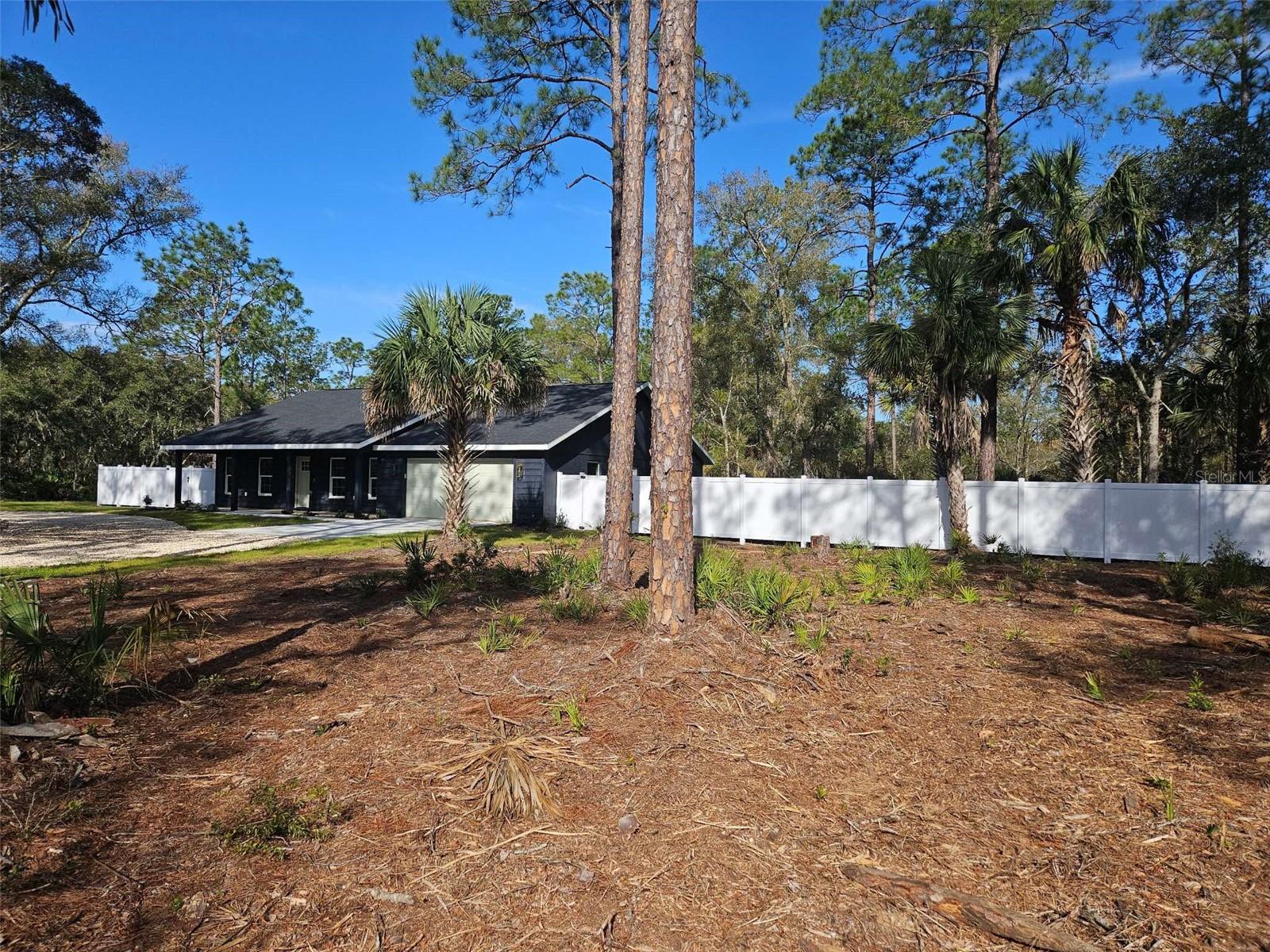 11315 W RIVERWOOD DR