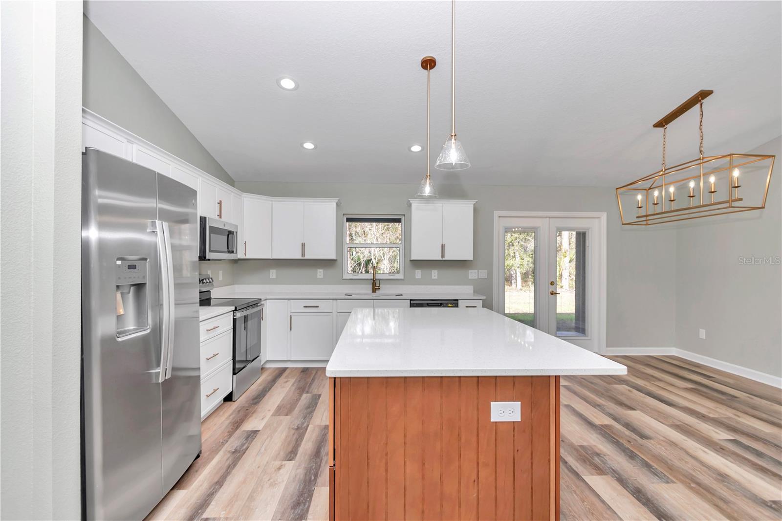 11315 W RIVERWOOD DR