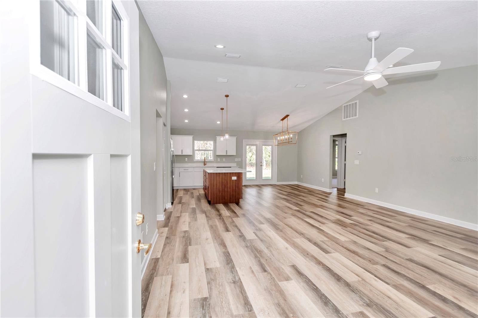 11315 W RIVERWOOD DR