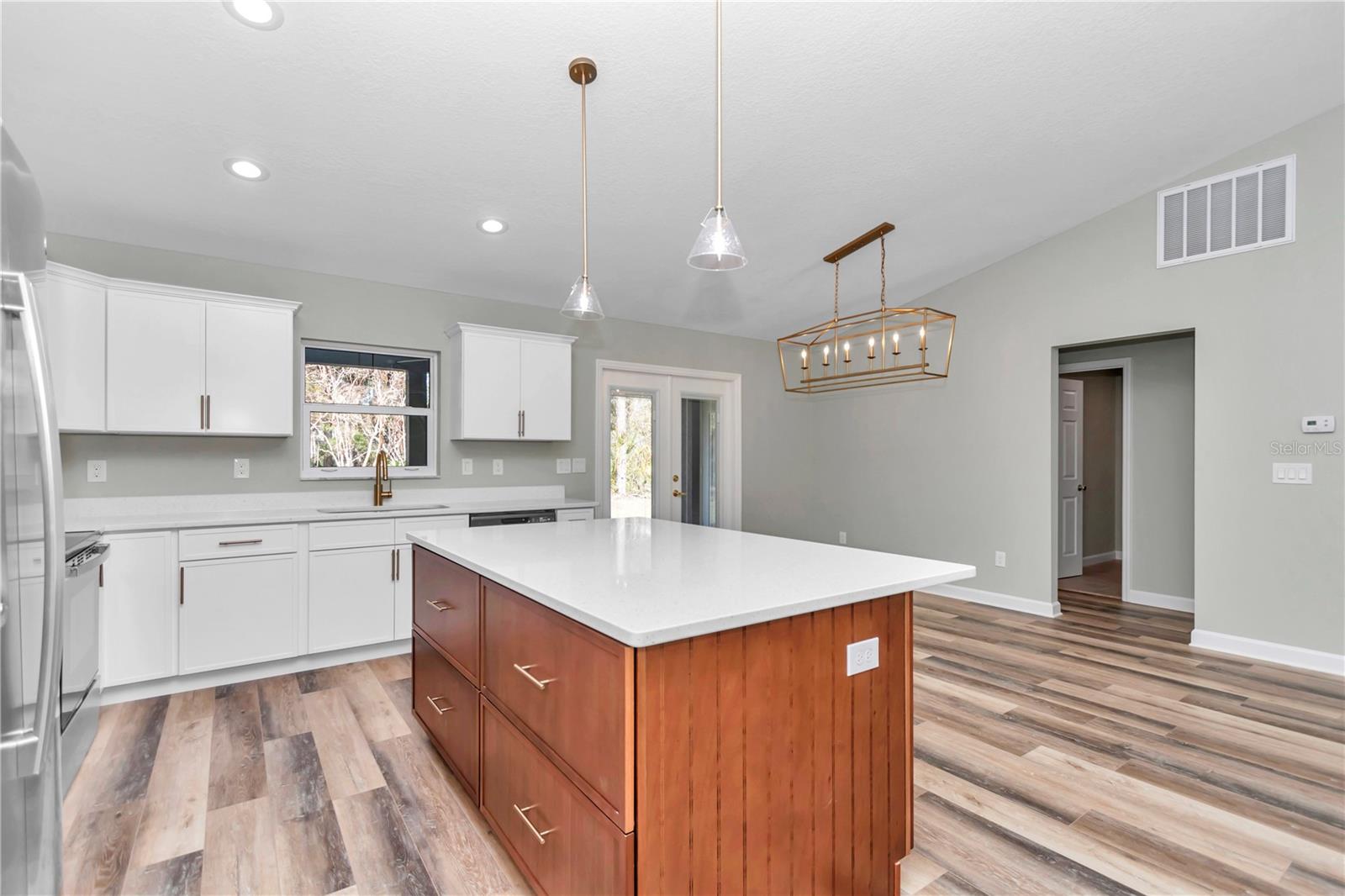 11315 W RIVERWOOD DR