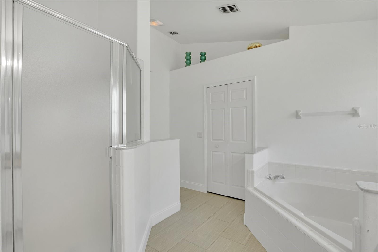 4507 OAKBROOK CT