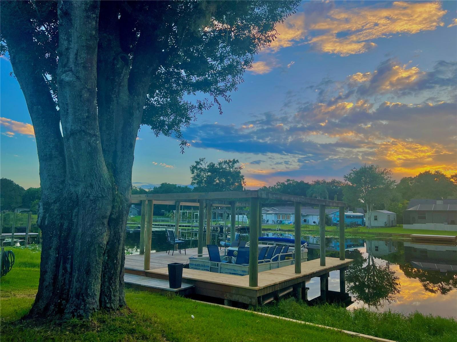 3341 LAKE SAXON DR