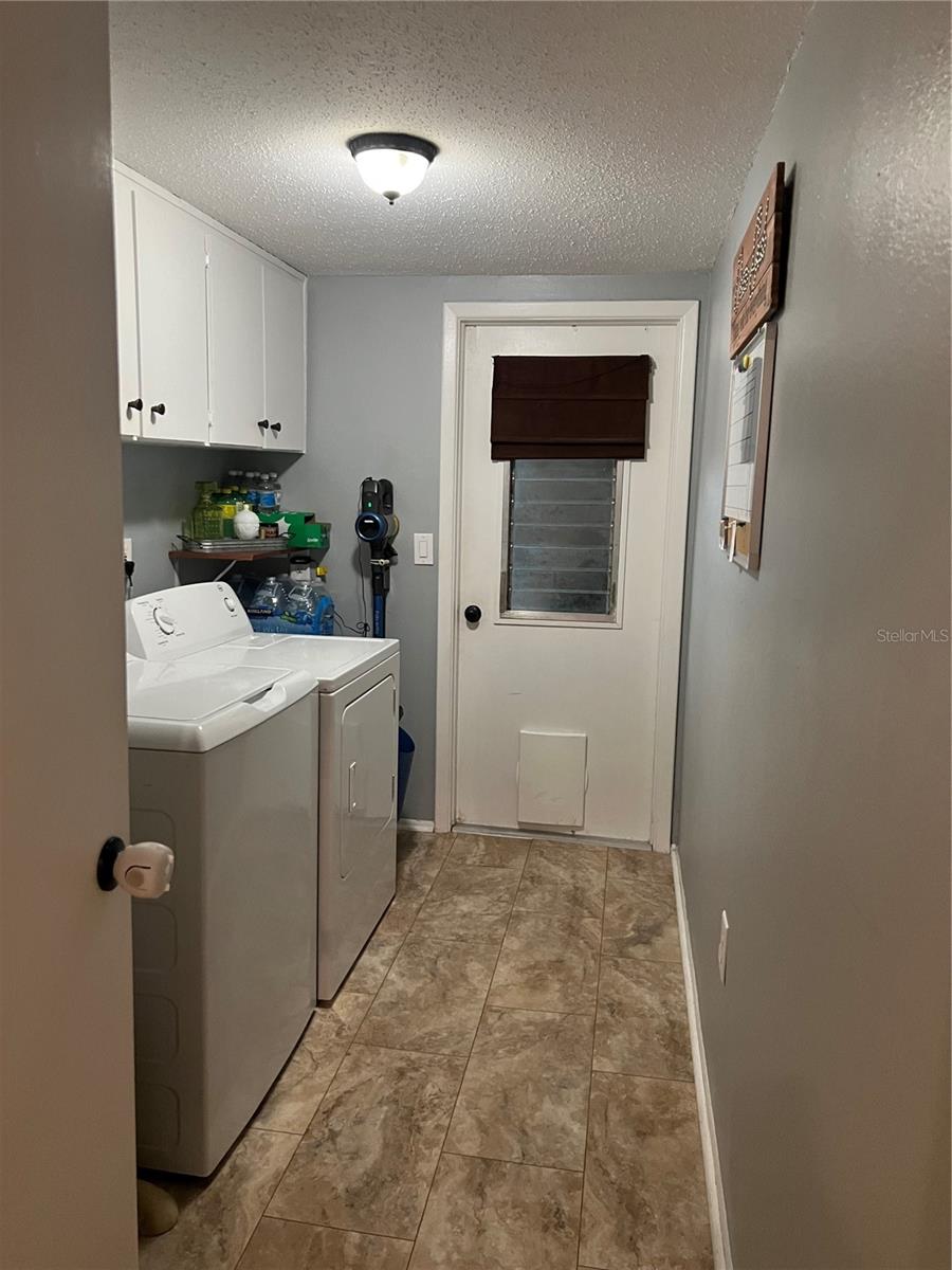 3341 LAKE SAXON DR