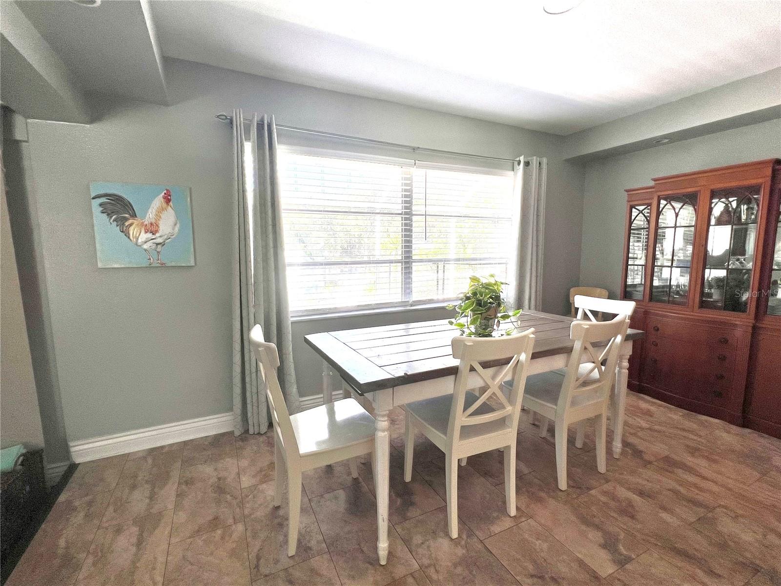 3341 LAKE SAXON DR