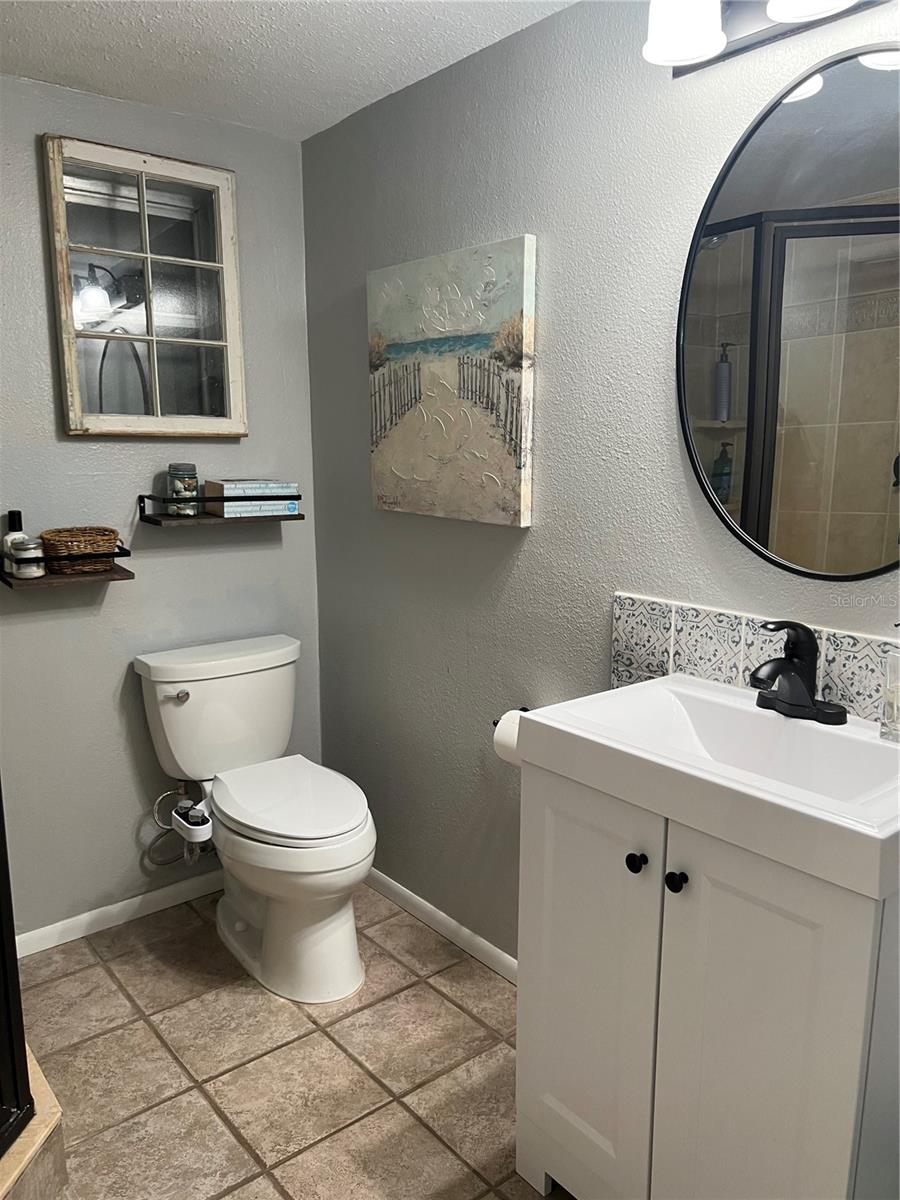 3341 LAKE SAXON DR