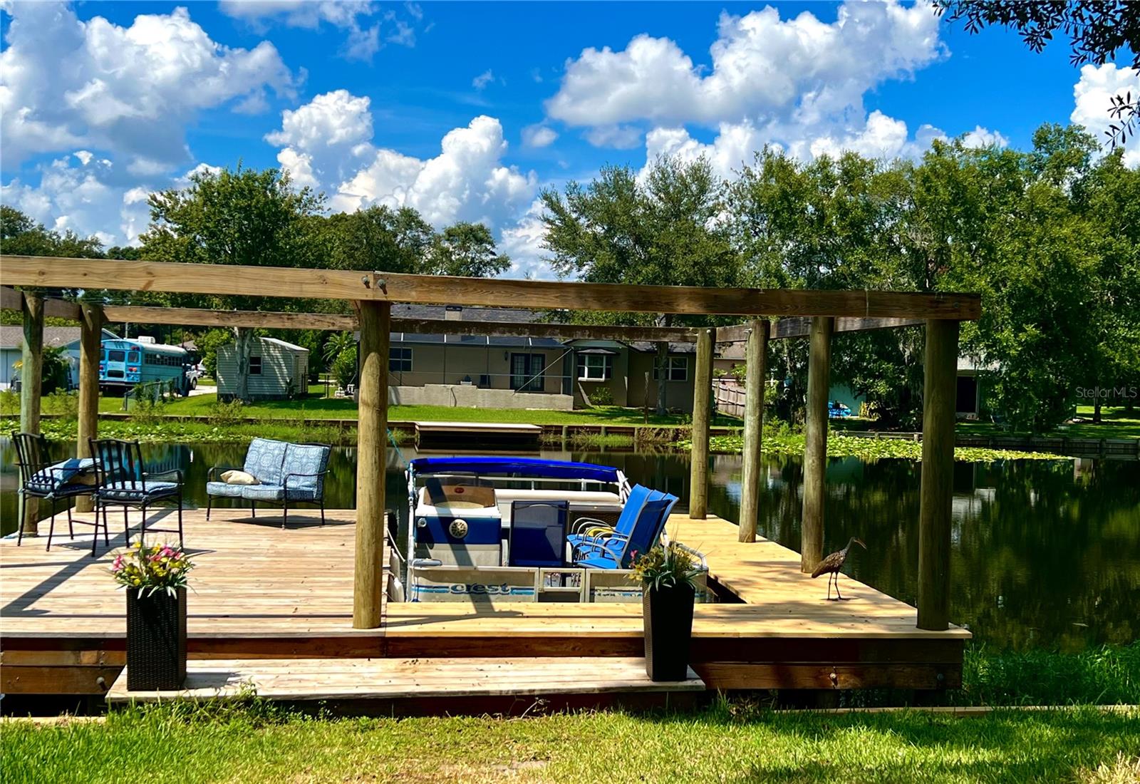 3341 LAKE SAXON DR