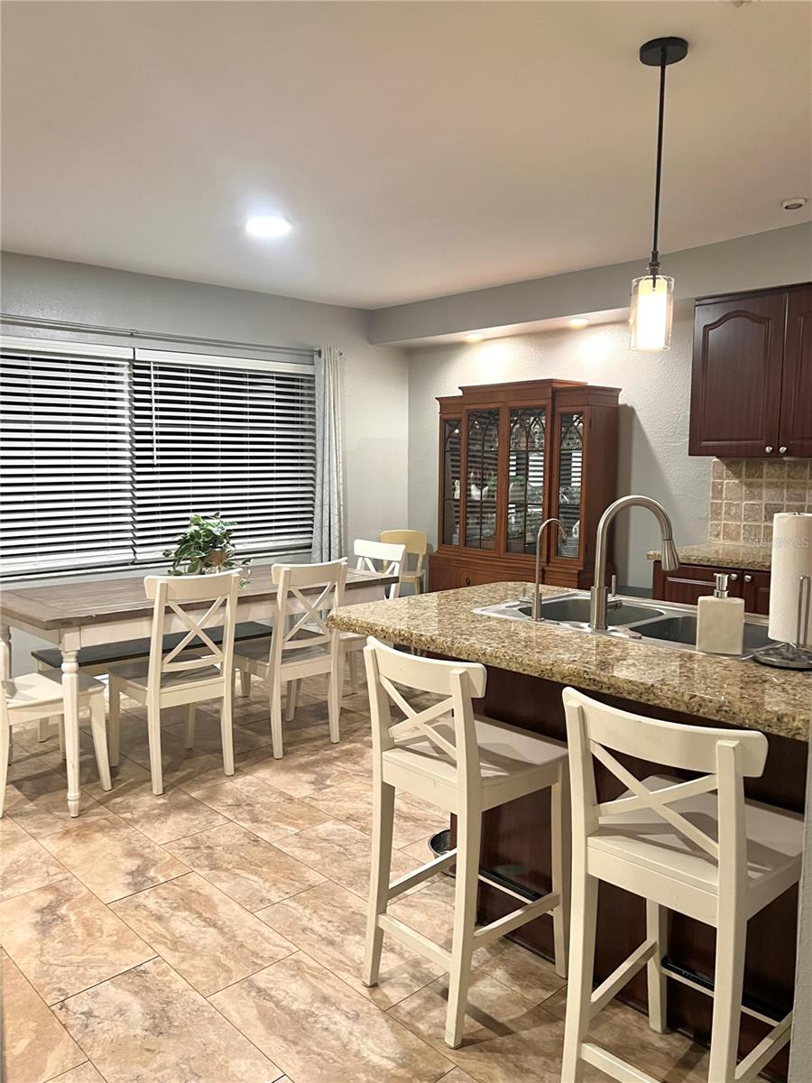 3341 LAKE SAXON DR