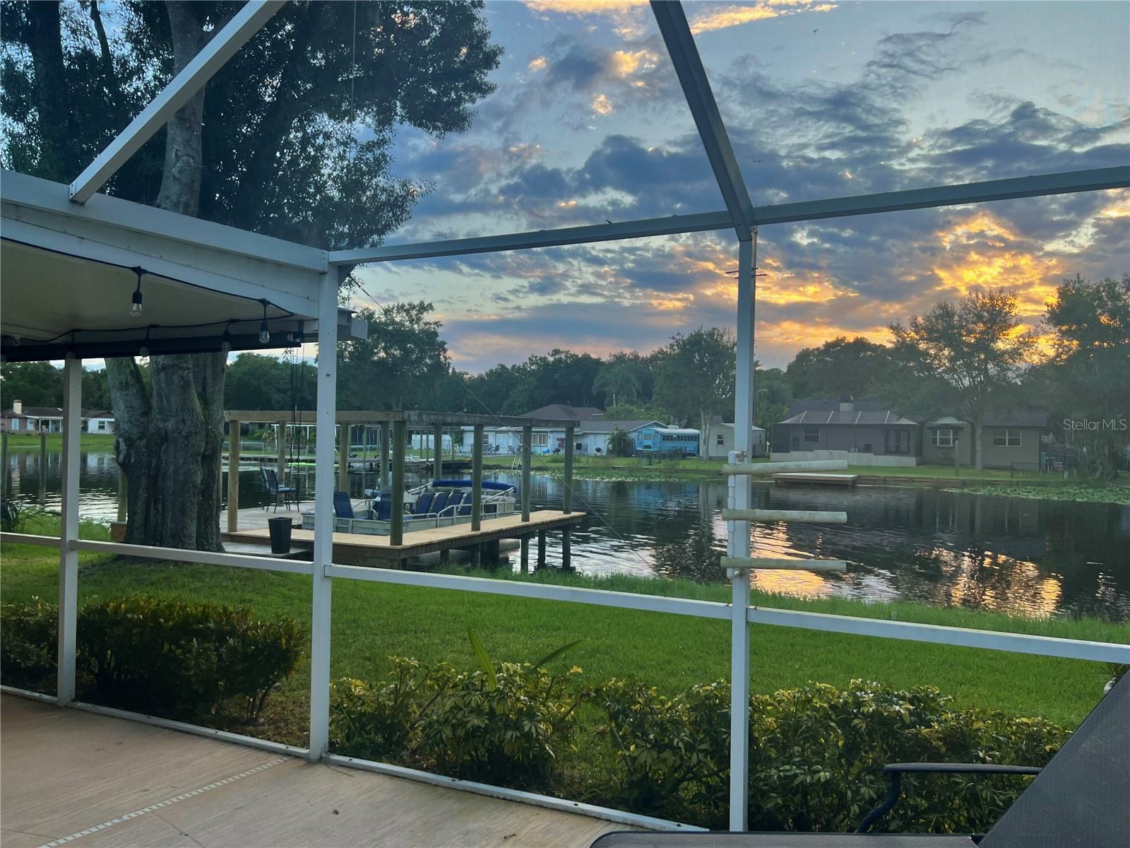 3341 LAKE SAXON DR