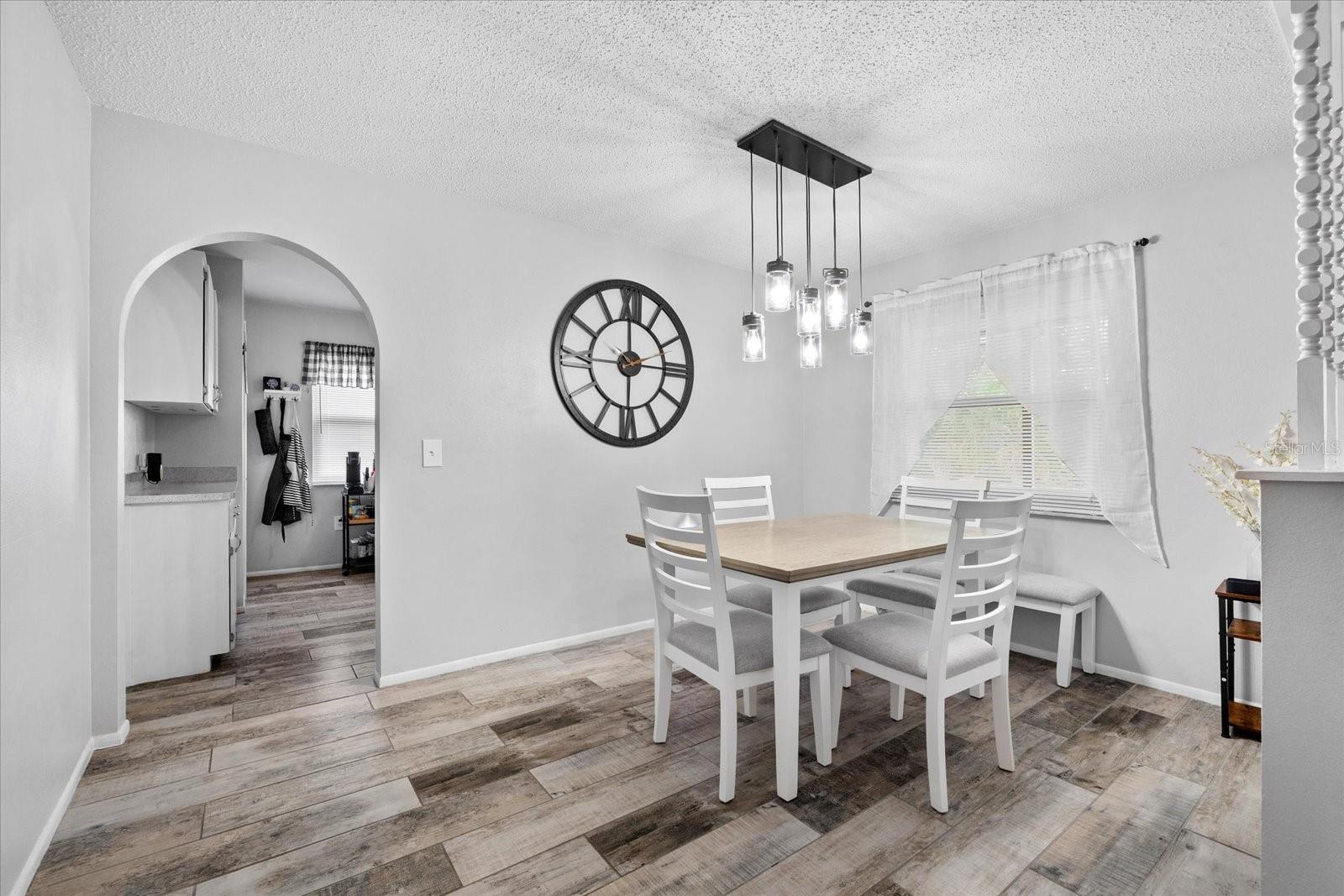 12713 SKIPPER LN
