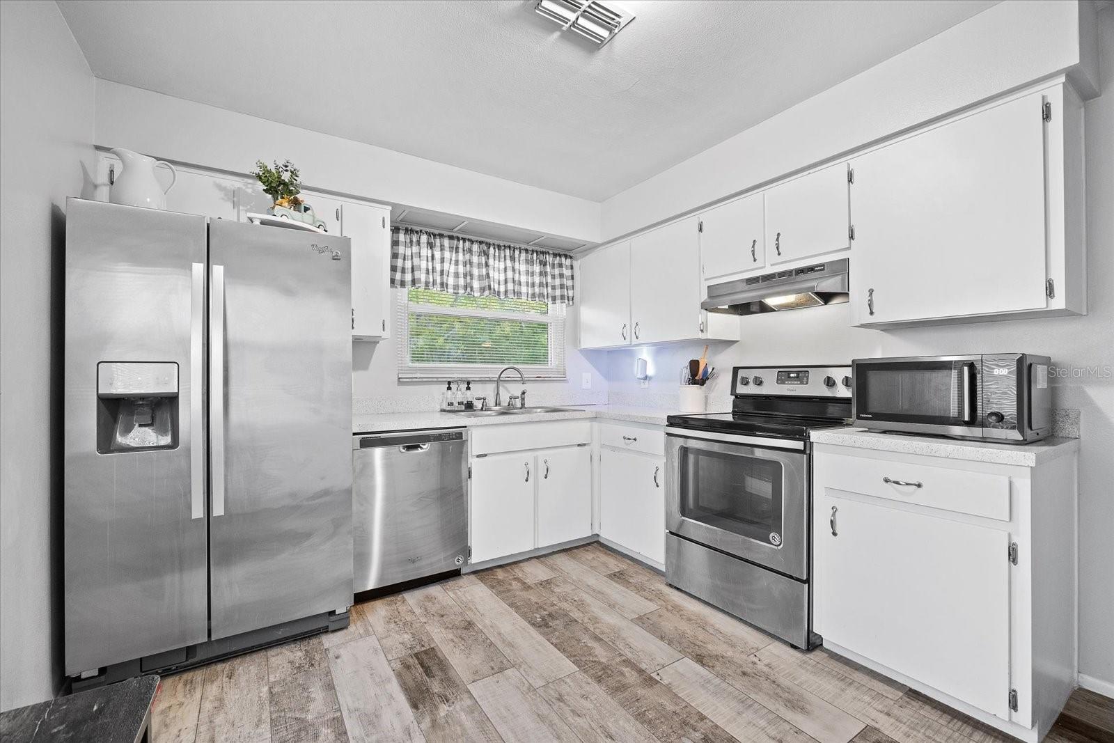 12713 SKIPPER LN