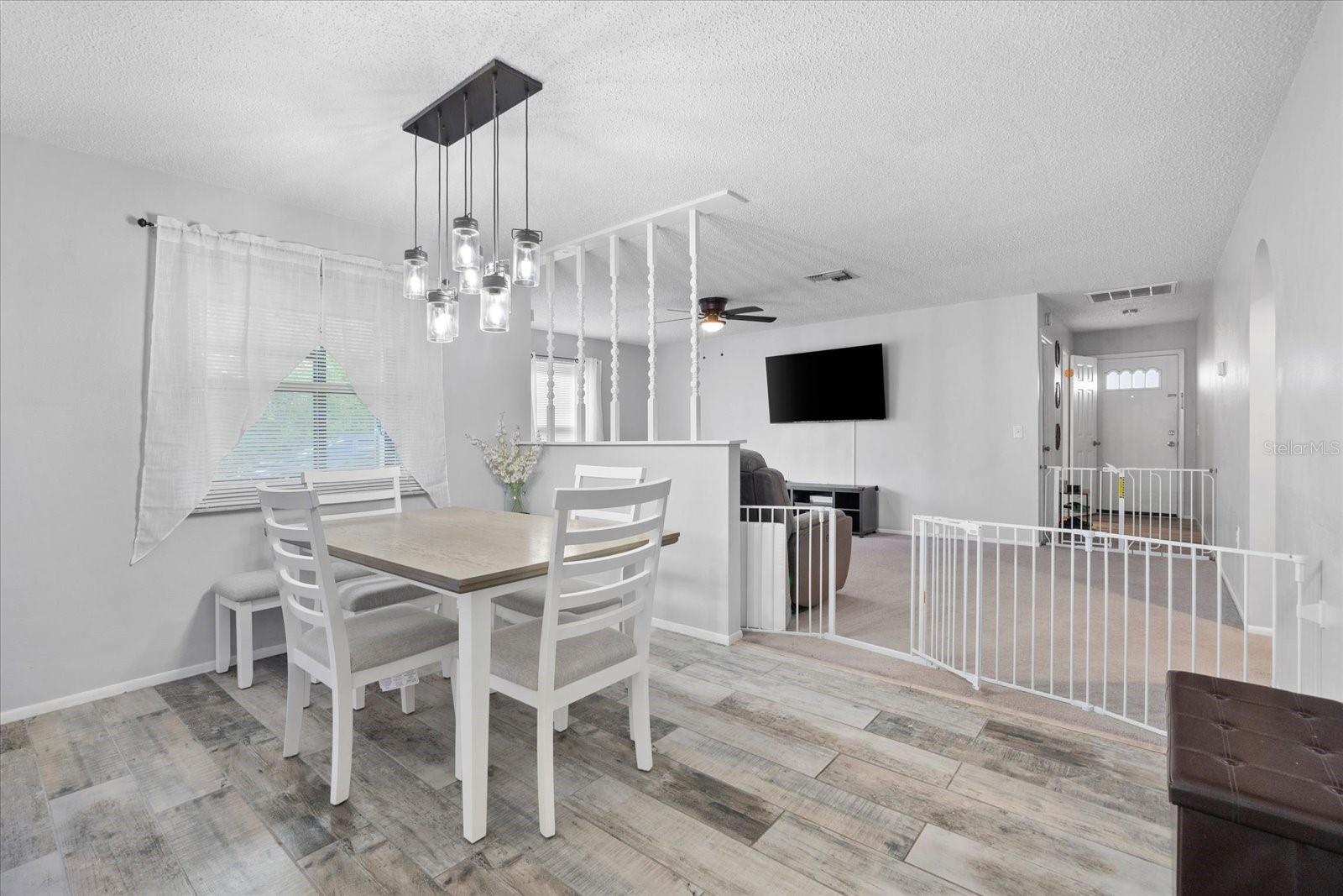 12713 SKIPPER LN