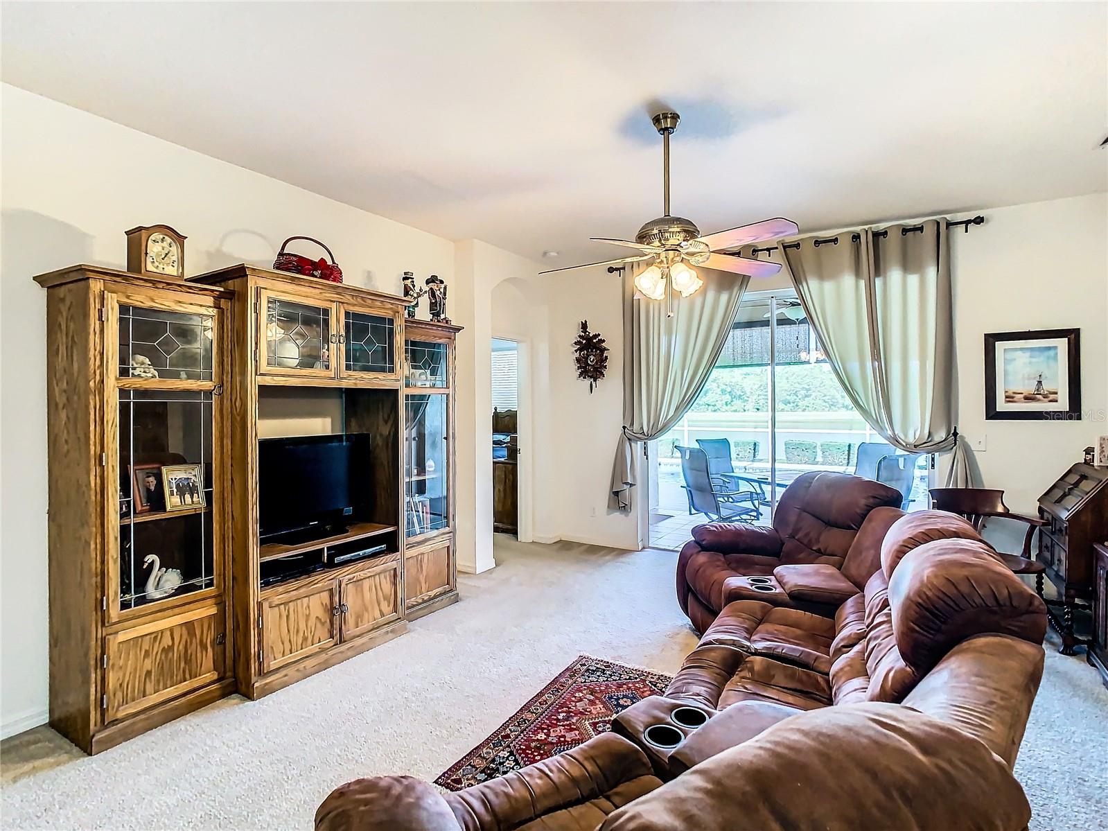 9505 LAUREL LEDGE DR