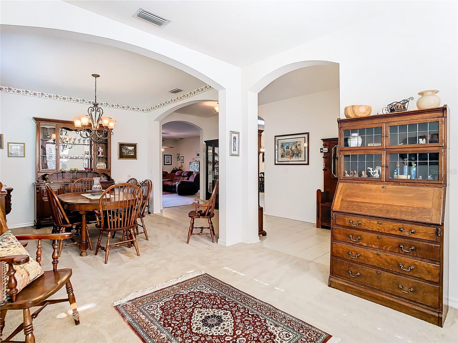 9505 LAUREL LEDGE DR