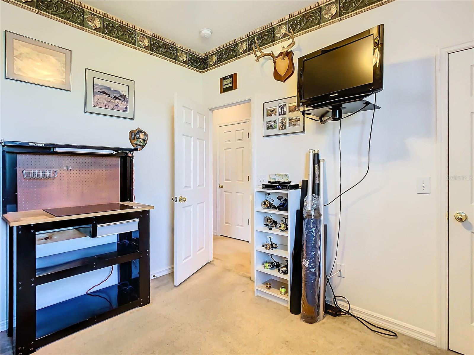 9505 LAUREL LEDGE DR
